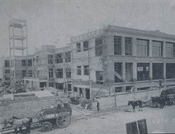  1913 the Compañía Nacional de Tabacos
